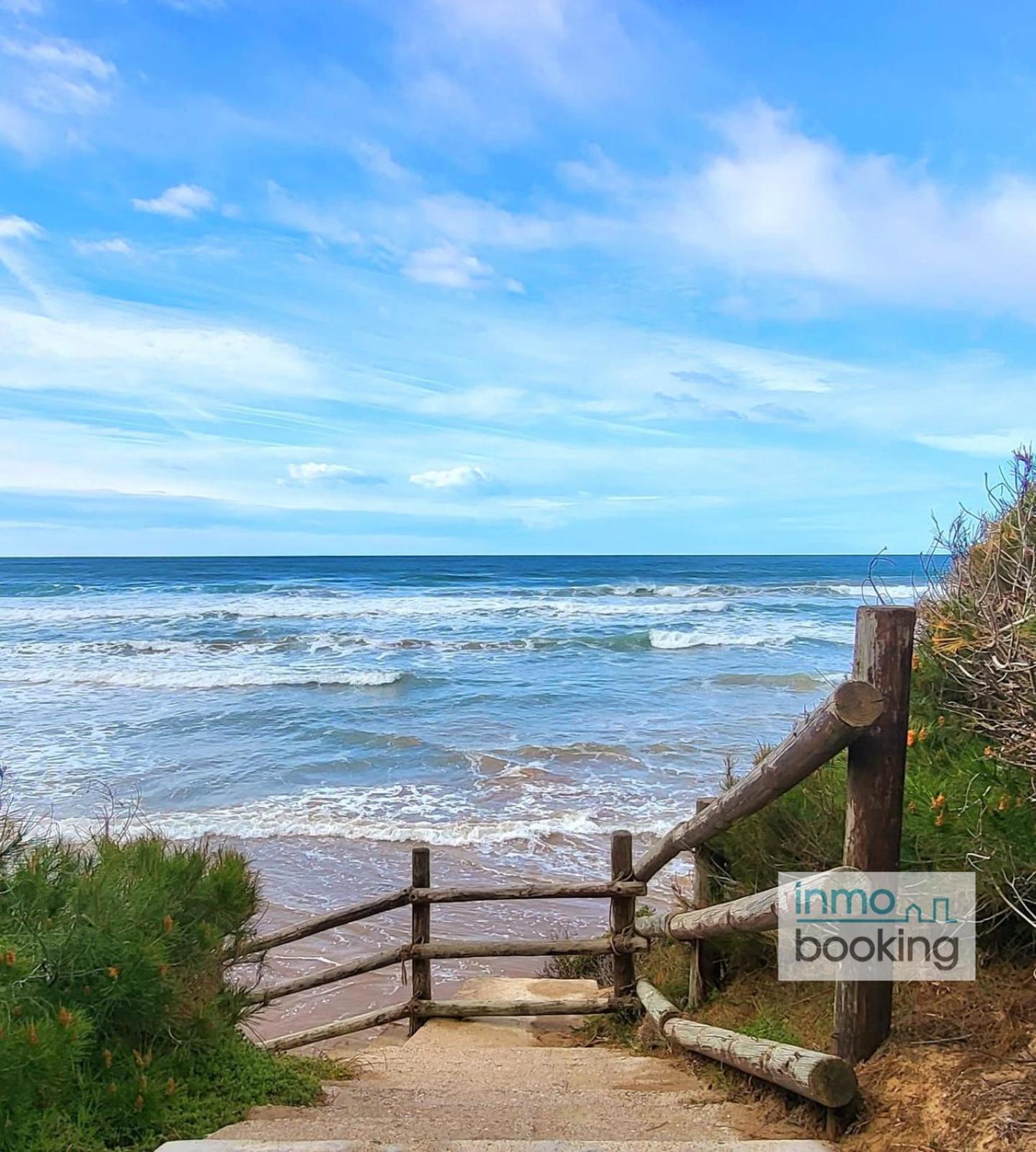 Sun Beach Cala Dorada 萨洛 外观 照片